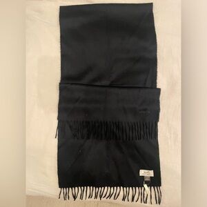 Hermes Men’s Muffler in cashmere (100% cashmere). Black, new with tags.